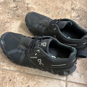 Waterproof cloud On running shoes